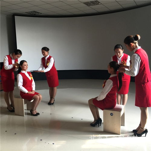 旅游學院舉辦高鐵服務禮儀實踐教學成果展暨教學方法研討會